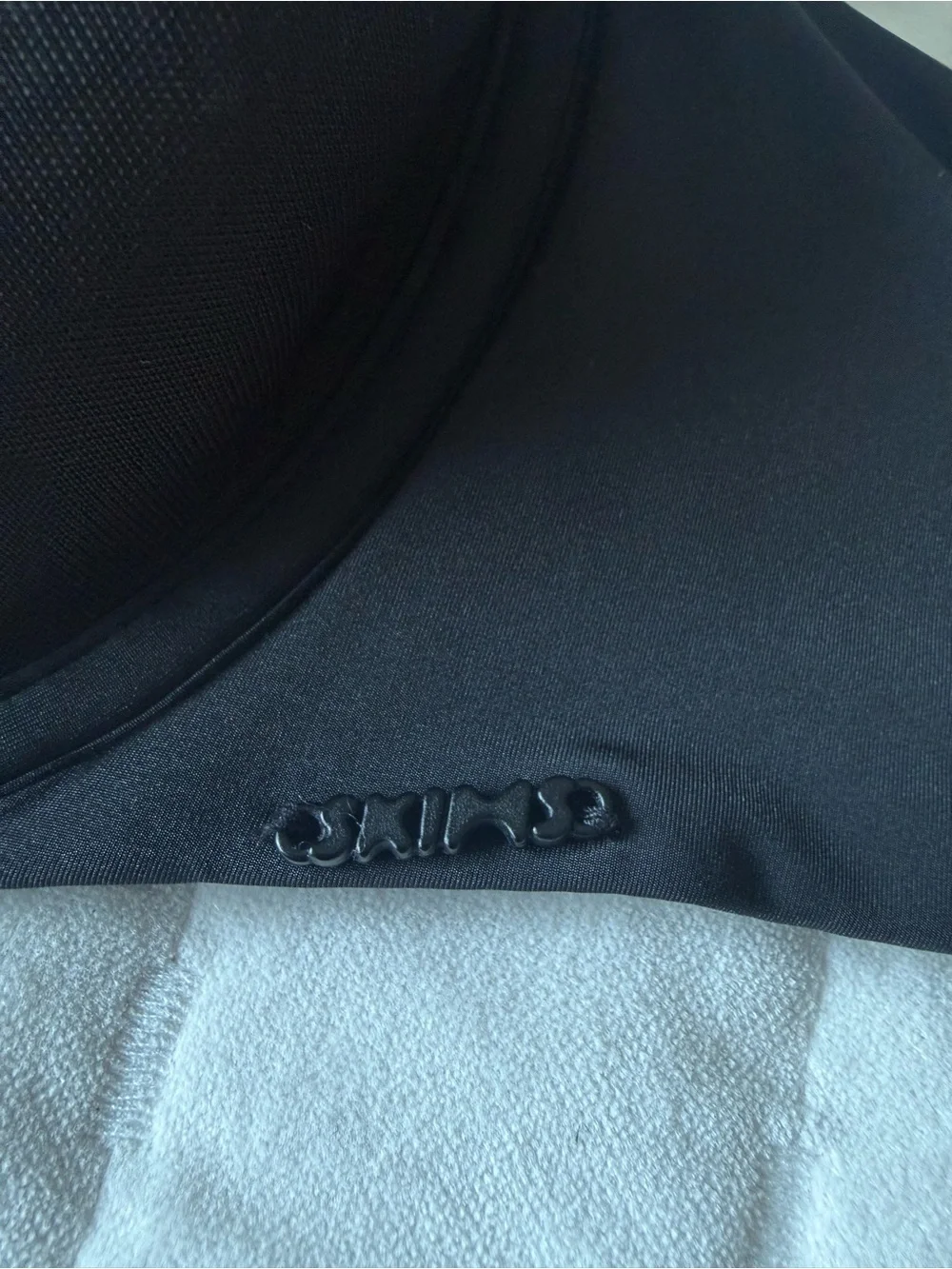 Skims Black Onyx Mesh Underwire Bra Size 36D - Picture 4 of 5